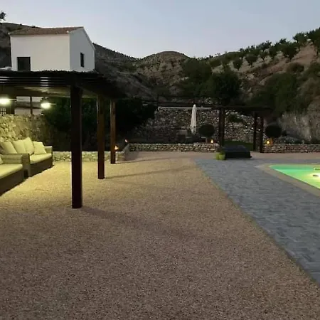 Feriehus Cortijo Mariposa. Independent Two Bedroomed Holiday *